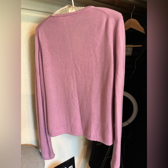 Silk and cashmere cardigan. Beautiful lavender color and super soft. - Picture 3 of 3